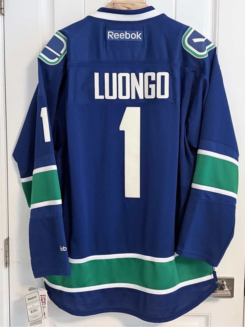BNWT Authentic Reebok Vancouver Canucks Roberto Luongo Jersey Size XXL 2XL